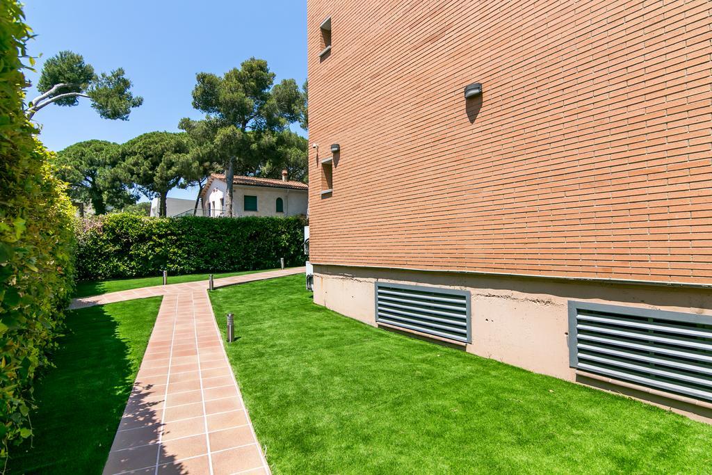 Aparthotel Bardon Castelldefels Extérieur photo